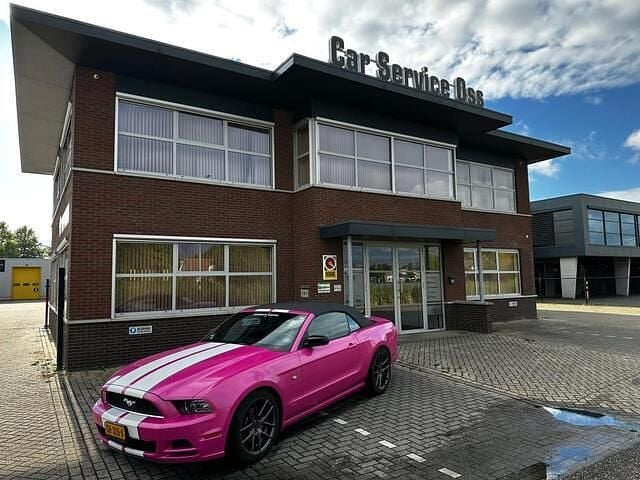 Roze Gebruikt 2012 Ford Mustang Cabriolet | € 24.500 (Iets duurder) - Afbeelding 1/4