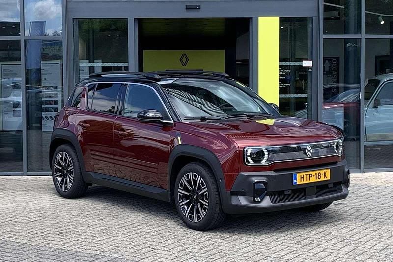 Nieuw Renault 4 E-Tech Iconic 110 kW (150 PK) 2025 Rood SUV