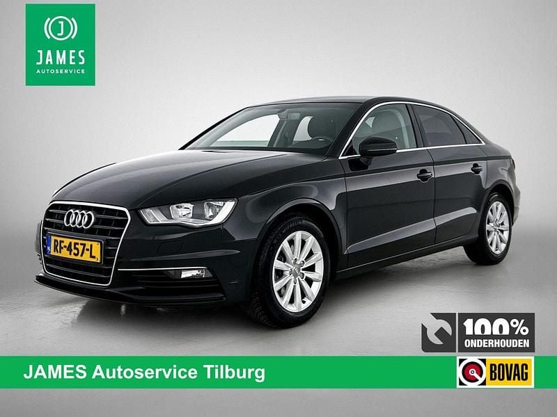 Zwart Occasion 2016 Audi A3 Ambiente Sedan | € 11.945 (Super prijs) - Afbeelding 1/3