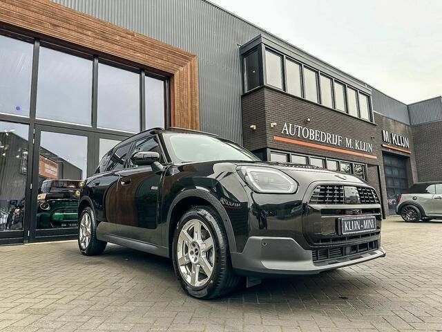 Zwart Gebruikt 2024 Mini Countryman Classic SUV | € 42.950 (Goede deal) - Afbeelding 1/4
