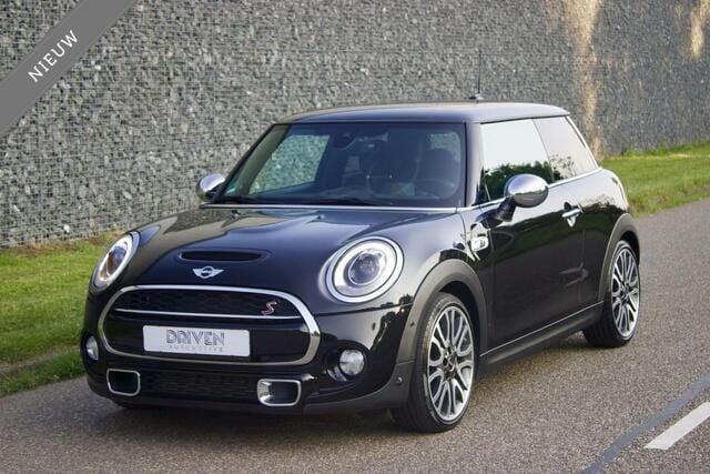 Zwart Gebruikt 2018 Mini Cooper S Hatchback | € 17.990 (Super prijs) - Afbeelding 1/4