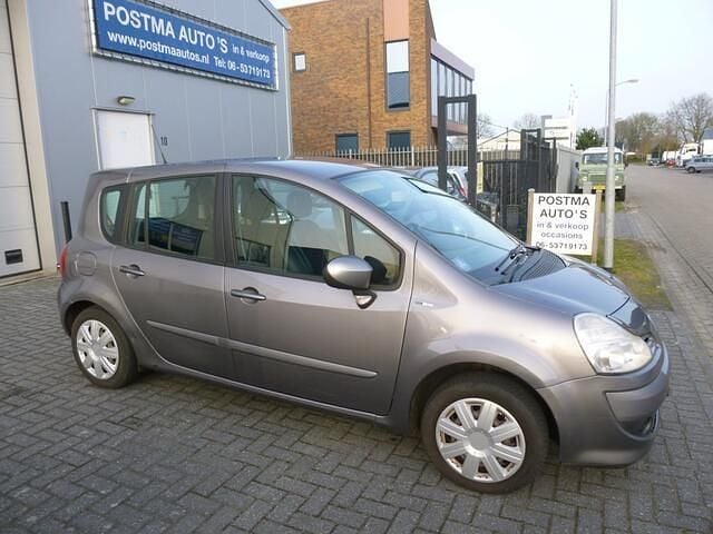 Occasion Renault Grand Modus Night&Day 75 PK (55 kW) 2011 Grijs (metallic) MPV