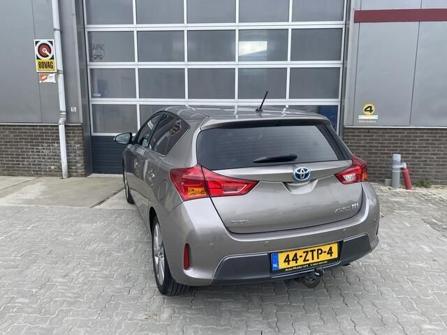 Occasion Toyota Auris Executive 136 PK (100 kW) 2013 Bruin Hatchback