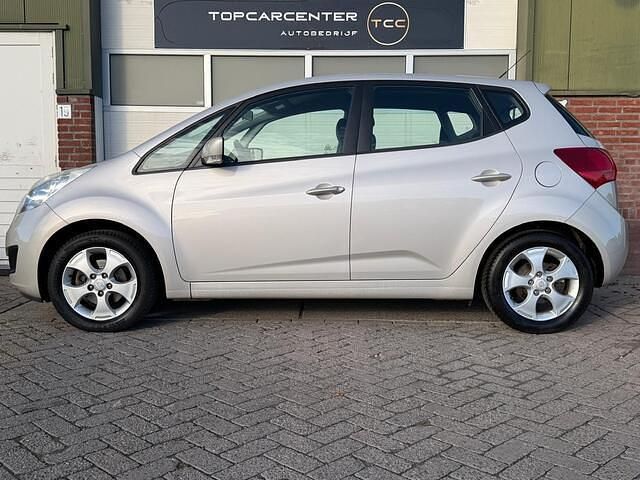 Occasion Kia Venga 125 PK (91 kW) 2011 Grijs Hatchback