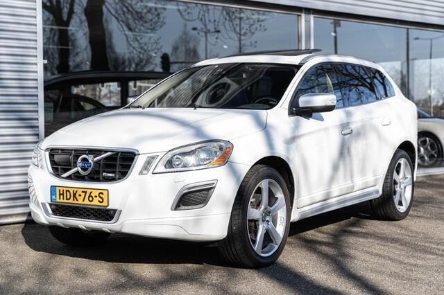 Wit, andere lak Gebruikt 2012 Volvo XC60 R-Design SUV | € 19.950 (Eerlijke prijs) - Afbeelding 1/4