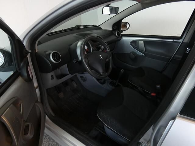 Occasion Peugeot 107 68 PK (50 kW) 2011 Grijs Hatchback