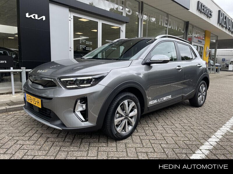 Grijs, metallic lak Gebruikt 2024 Kia Stonic SUV | € 24.400 (Eerlijke prijs) - Afbeelding 1/4