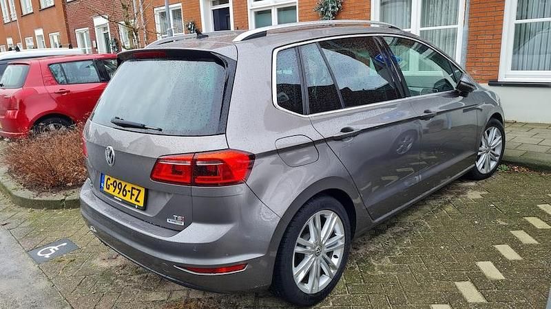 Occasion VW Golf Sportsvan Highline 2016 Grijs (metallic) MPV