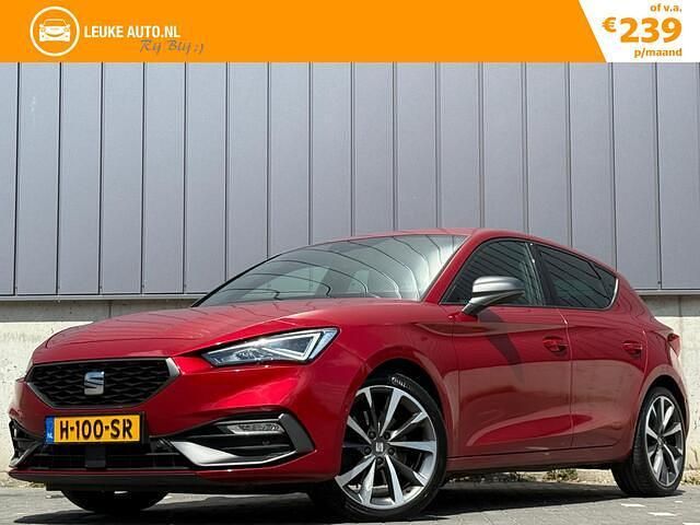 Rood Gebruikt 2020 Seat Leon FR Hatchback | € 20.930 (Eerlijke prijs) - Afbeelding 1/4