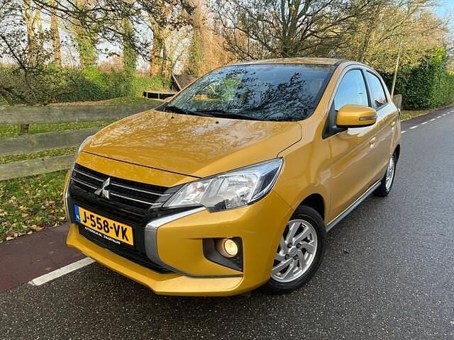 Geel Gebruikt 2020 Mitsubishi Space Star Hatchback | € 11.950 (Eerlijke prijs) - Afbeelding 1/4