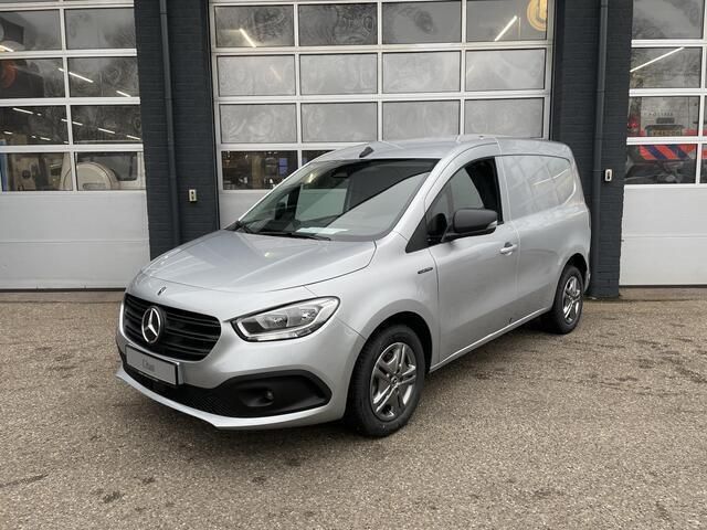 Zilver Nieuw 2025 Mercedes eCitan Van | € 34.000 (Eerlijke prijs) - Afbeelding 1/4
