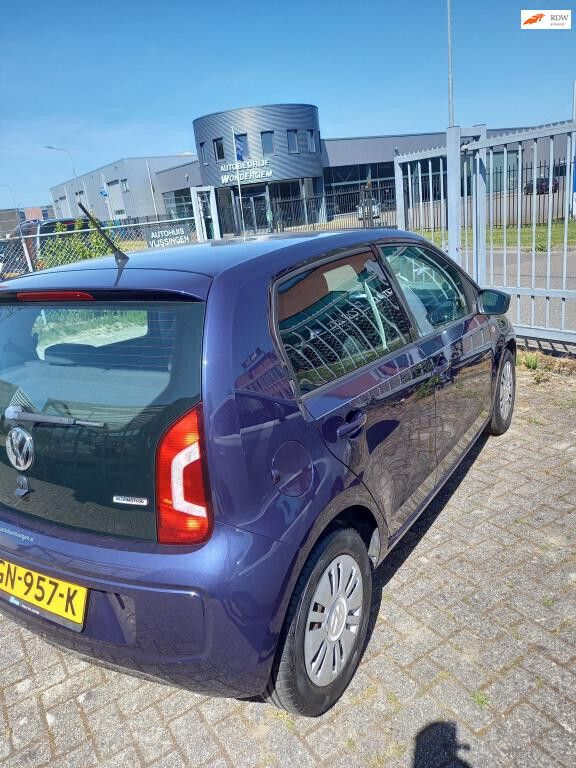 Hatchback Gebruikt 2015 VW up! move up! Hatchback | € 7.795 (Eerlijke prijs) - Afbeelding 1/4