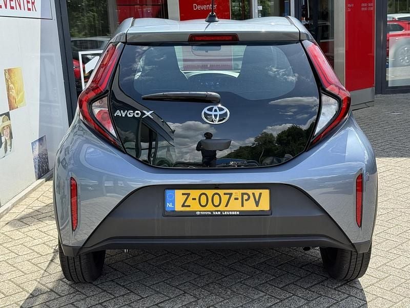 Occasion Toyota Aygo X X-play 72 PK (52 kW) 2024 Grijs SUV