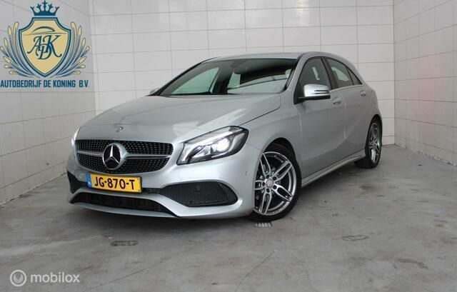 Grijs Gebruikt 2016 Mercedes A180 AMG Hatchback | € 16.200 (Goede deal) - Afbeelding 1/4