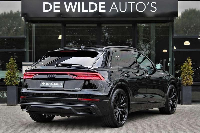 Occasion Audi Q8 S-Line 381 PK (280 kW) 2022 Zwart (metallic) SUV