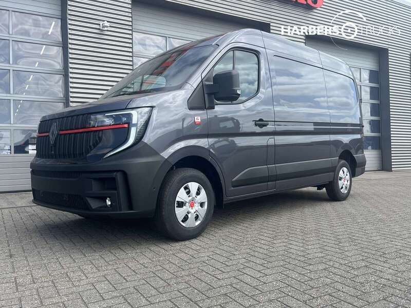 Grijs Nieuw 2025 Renault Master Luxe Van | € 55.021 (Duur) - Afbeelding 1/4