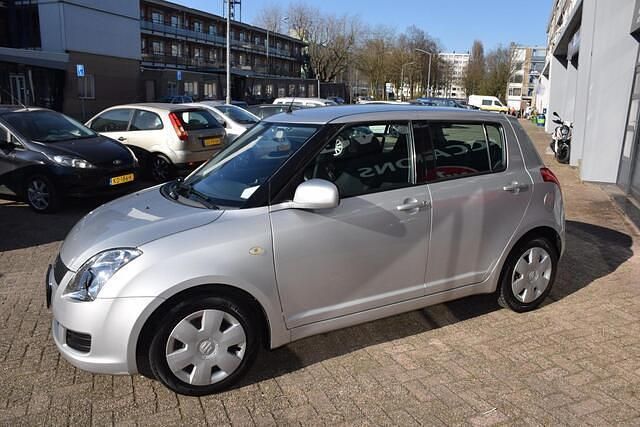 Occasion Suzuki Swift Cool 93 PK (68 kW) 2010 Grijs Hatchback