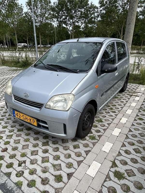 Grijs Gebruikt 2006 Daihatsu Cuore Hatchback | € 600 (Super prijs) - Afbeelding 1/4