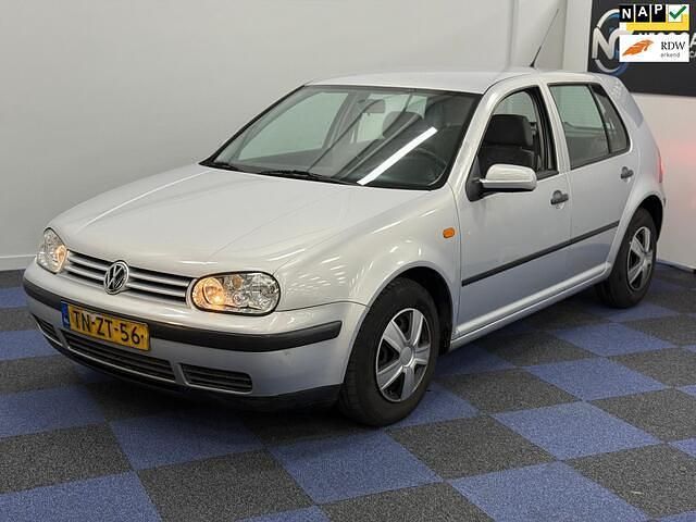 Grijs Occasion 1998 VW Golf III Trendline Hatchback | € 949 (Super prijs) - Afbeelding 1/4