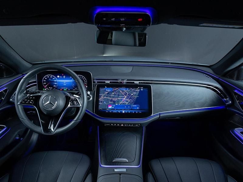 Occasion Mercedes E300 Luxury 313 PK (230 kW) 2025 Grijs Stationwagen