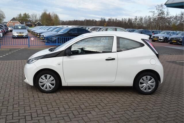 Occasion Toyota Aygo 69 PK (50 kW) 2015 Wit Hatchback