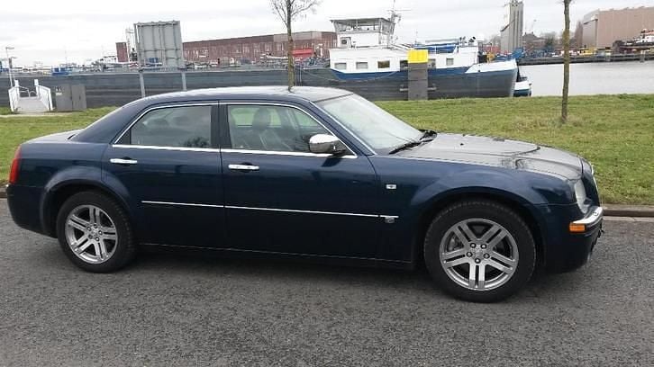 Gebruikt 2005 Chrysler 300C | € 3.250 - Afbeelding 1/4