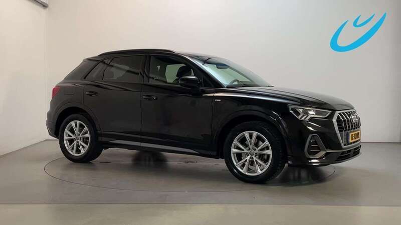 Zwart Gebruikt 2020 Audi Q3 S-Line SUV | € 32.400 (Eerlijke prijs) - Afbeelding 1/3
