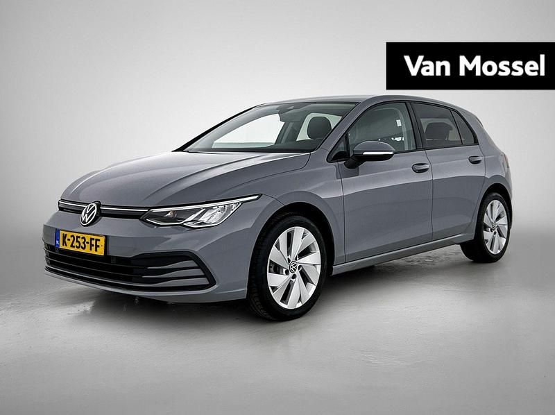 Occasion VW Golf VII Life 130 PK (95 kW) 2020 Grijs Hatchback