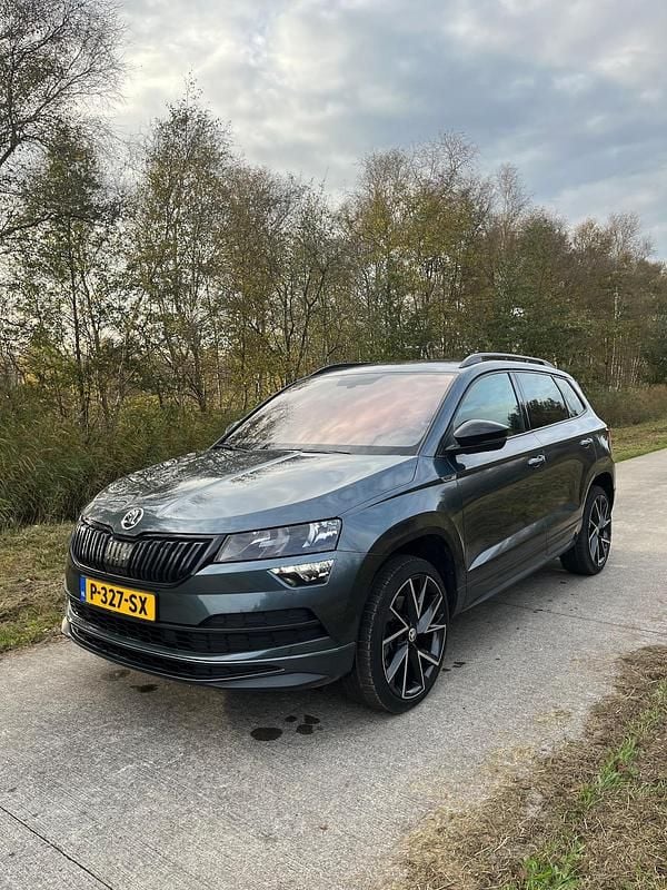 Grijs Gebruikt 2022 Skoda Karoq Business Line SUV | € 24.000 (Goede deal) - Afbeelding 1/4