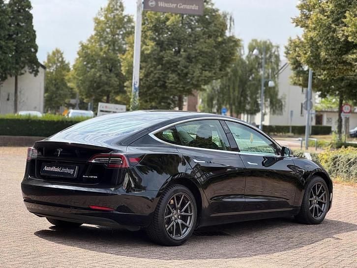 Occasion Tesla Model 3 Long Range AWD 366 kW (498 PK) 2019 Zwart (metallic) Sedan
