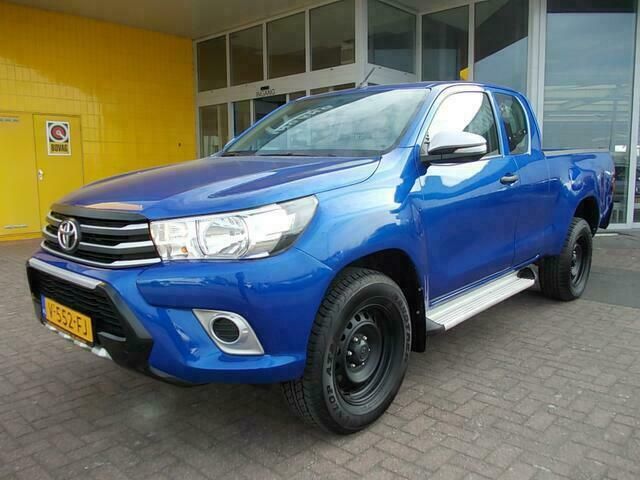 Overige Gebruikt 2017 Toyota HiLux Pickup | € 999.999 - Afbeelding 1/4