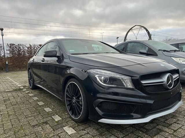 Overige Occasion 2015 Mercedes CLA45 AMG AMG Sedan | € 16.950 - Afbeelding 1/4