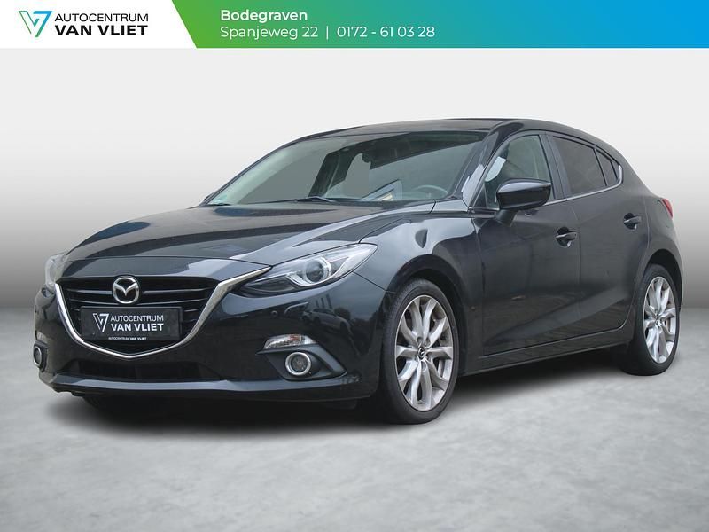 Zwart Gebruikt 2015 Mazda 3 Hatchback | € 16.099 (Eerlijke prijs) - Afbeelding 1/4