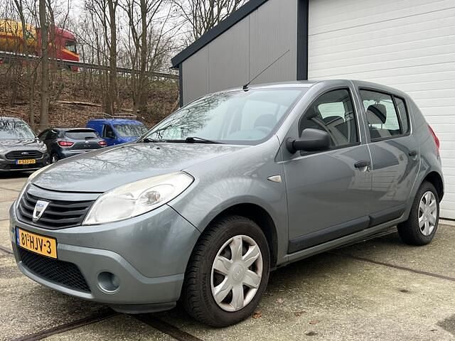 Blauw Occasion 2009 Dacia Sandero Ambiance Hatchback | € 999 (Goede deal) - Afbeelding 1/4