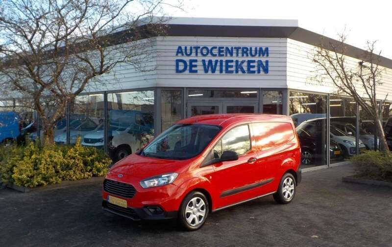 Rood Gebruikt 2018 Ford Transit Van | € 10.945 (Super prijs) - Afbeelding 1/4