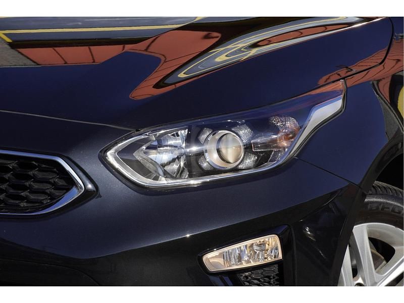 Occasion Kia Ceed 120 PK (88 kW) 2020 Zwart Hatchback