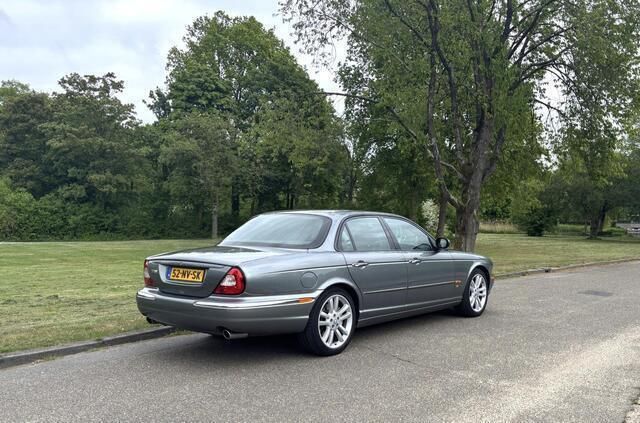 Occasion Jaguar XJR Classic 396 PK (291 kW) 2004 Grijs Sedan