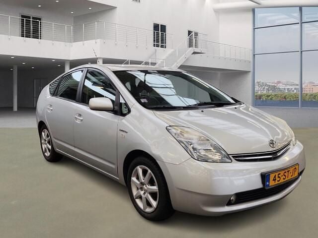 Occasion Toyota Prius 78 PK (57 kW) 2006 Grijs Hatchback