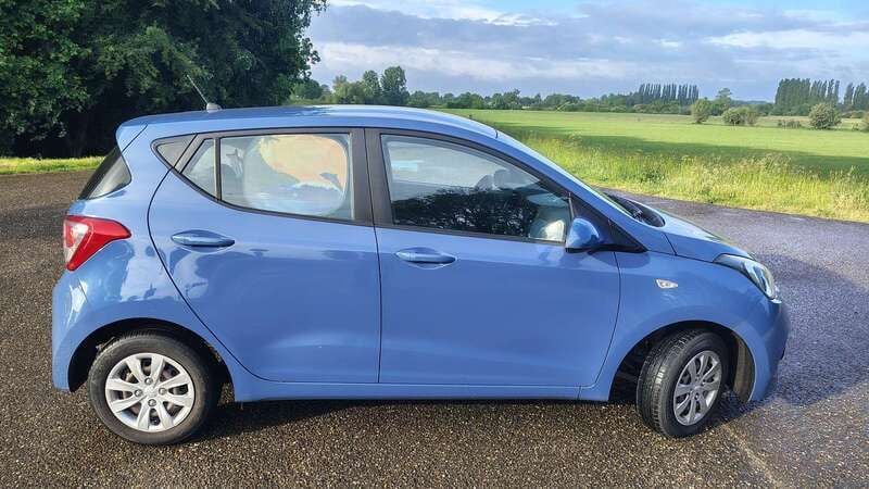 Blauw Gebruikt 2017 Hyundai i10 Hatchback | € 8.500 (Eerlijke prijs) - Afbeelding 1/4