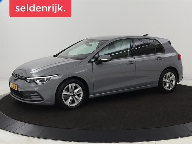 Grijs Gebruikt 2021 VW Golf VIII Business Hatchback | € 16.900 (Super prijs) - Afbeelding 1/4