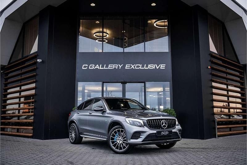 Grijs (metallic) Gebruikt 2017 Mercedes GLC350 AMG line Coupé | € 37.995 (Goede deal) - Afbeelding 1/4
