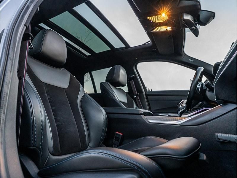 Occasion BMW 330 Executive 184 PK (135 kW) 2021 Grijs Stationwagen