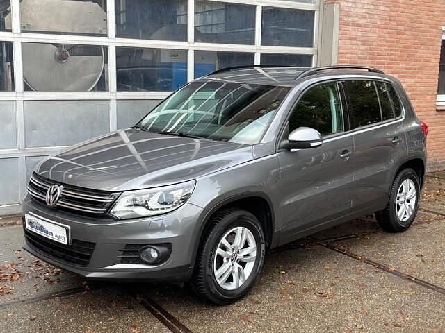 Grijs Gebruikt 2012 VW Tiguan Sport SUV | € 12.645 (Eerlijke prijs) - Afbeelding 1/4