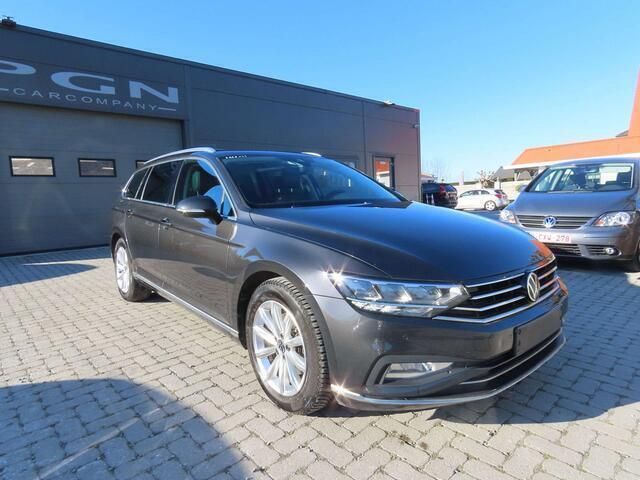 Grijs Gebruikt 2021 VW Passat Business Stationwagen | € 12.900 (Super prijs) - Afbeelding 1/4