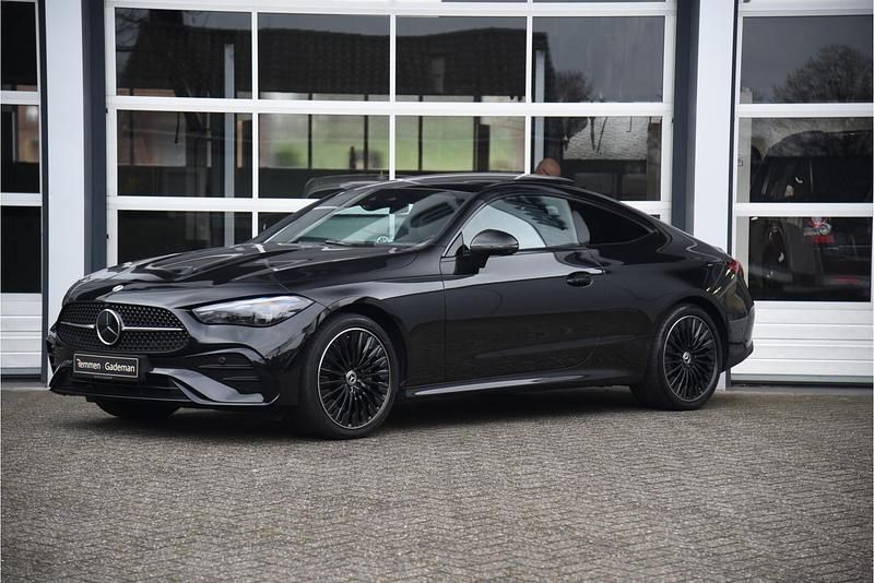 Occasion Mercedes CLE300 AMG line 2025 Zwart Coupé