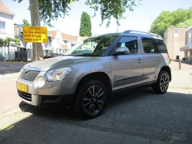 Beige Gebruikt 2012 Skoda Yeti Ambition SUV | € 8.285 (Iets duurder) - Afbeelding 1/4