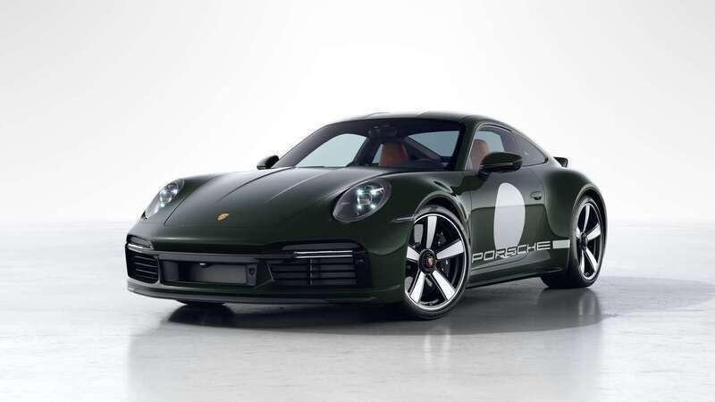 Groen Gebruikt 2023 Porsche 992 Sport Coupé | € 419.900 - Afbeelding 1/4