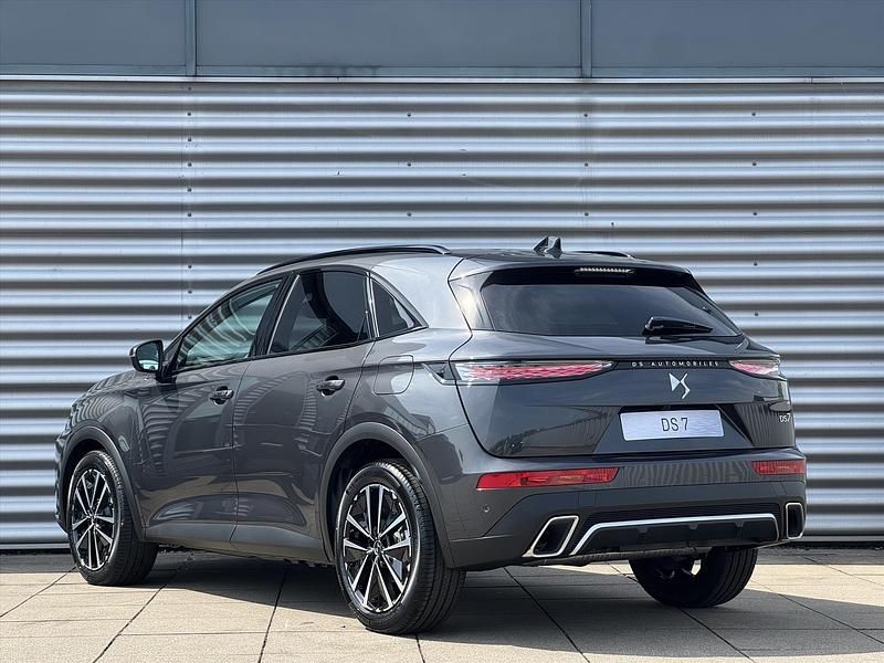 Nieuw DS Automobiles DS7 Crossback Business 181 PK (133 kW) 2025 Grijs (metallic) SUV