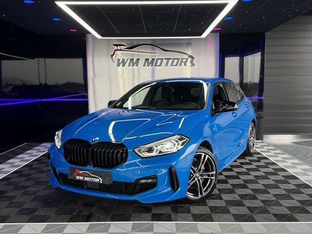 Blauw Gebruikt 2021 BMW 120 Hatchback | € 29.995 - Afbeelding 1/4