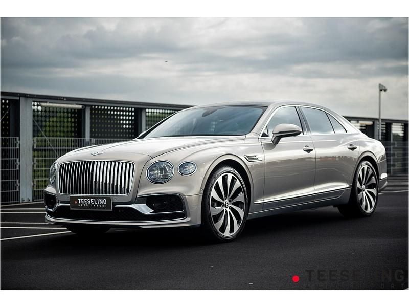 Occasion Bentley Flying Spur 552 PK (405 kW) 2021 Grijs Sedan